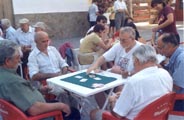 Grandes maestros jugando al GUI&Ntilde;OTE